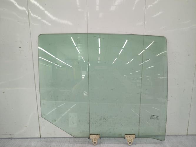 Vitre arriere droit RENAULT MEGANE 3 PHASE 1 Diesel