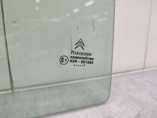 Vitre arriere droit CITROEN C3 1 PHASE 1 Diesel