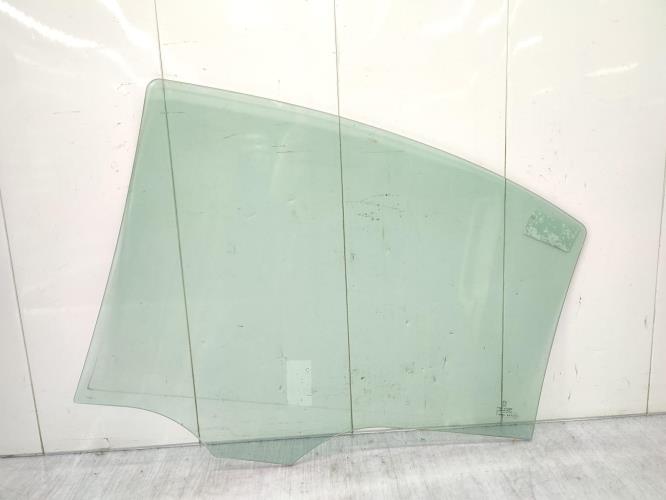 Vitre arriere droit PEUGEOT 607 PHASE 1 Diesel