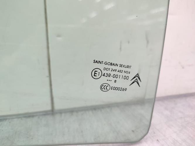 Vitre arriere droit CITROEN C4 GRAND PICASSO 1 Diesel