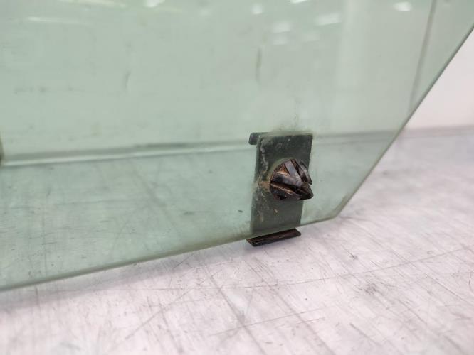 Vitre arriere gauche CITROEN C4 1 PHASE 1 Diesel