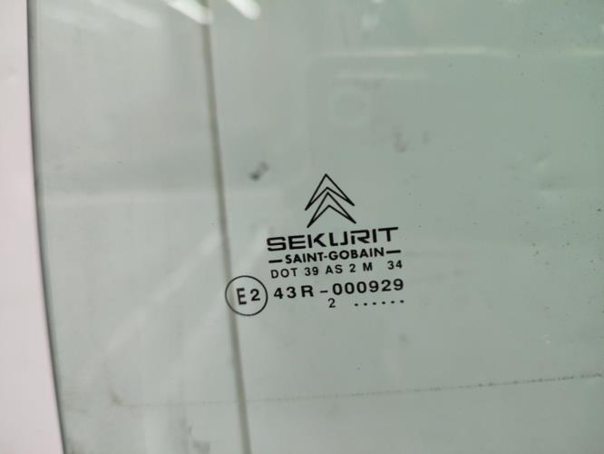 Vitre arriere gauche CITROEN C5 1 PHASE 1 Diesel