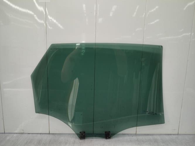 Vitre arriere gauche CITROEN C4 2 PHASE 1 Diesel