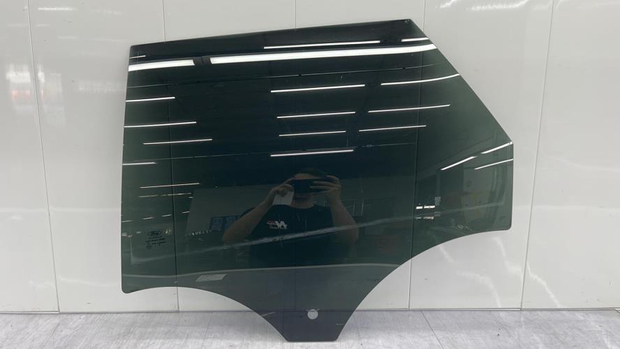 Vitre arriere gauche FORD MONDEO 3 PHASE 1 BREAK Diesel