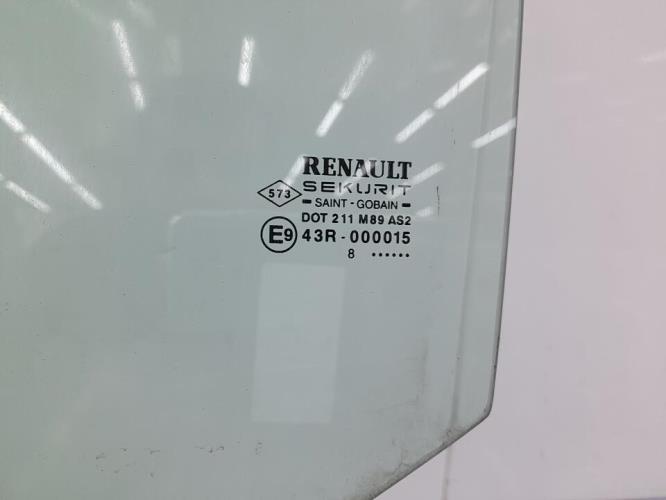 Vitre arriere gauche RENAULT CLIO 2 PHASE 1 Diesel