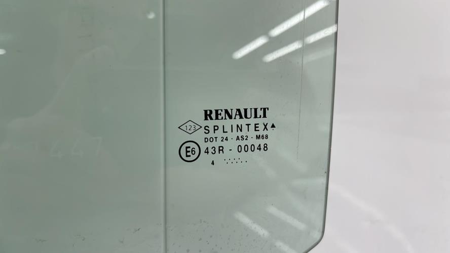Vitre arriere gauche RENAULT CLIO 2 PHASE 2 Diesel