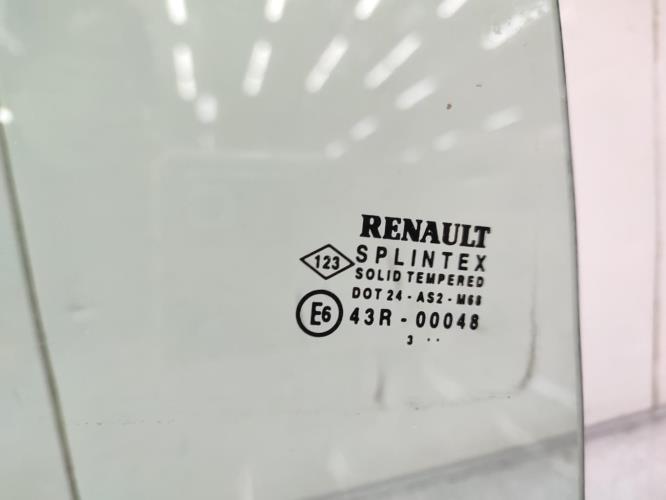 Vitre arriere gauche RENAULT SCENIC 2 PHASE 1 Diesel