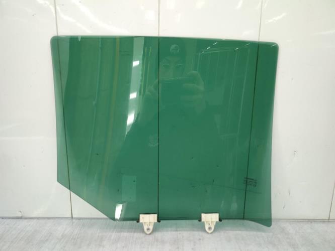 Vitre arriere gauche RENAULT MEGANE 3 PHASE 1 Diesel