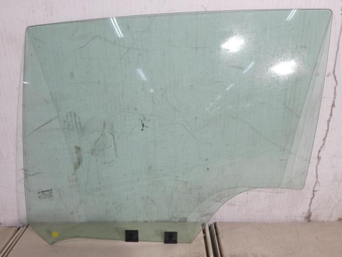 Vitre arriere gauche RENAULT CLIO 4 PHASE 1 Diesel