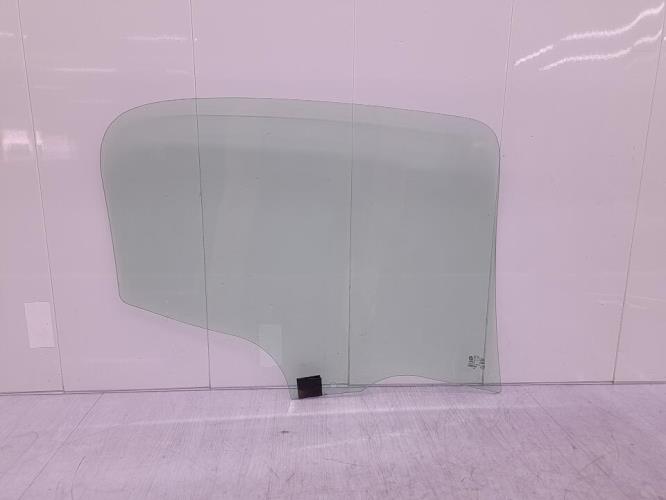 Vitre arriere gauche PEUGEOT 206+ Essence