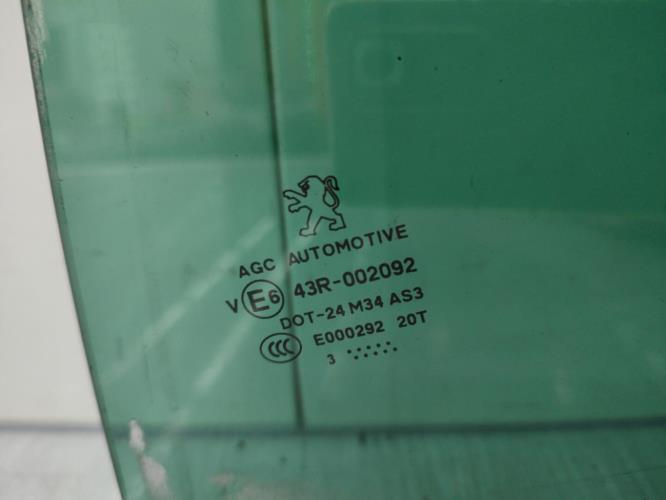 Vitre arriere gauche PEUGEOT 308 1 SW PHASE 2 BREAK Diesel