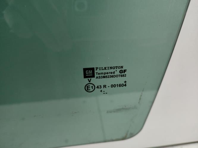 Vitre arriere gauche OPEL ASTRA H PHASE 1 BREAK Diesel
