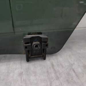 Vitre arriere gauche PEUGEOT 208 1 PHASE 1 Essence