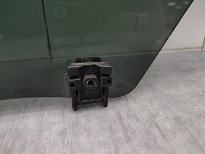 Vitre arriere gauche PEUGEOT 208 1 PHASE 1 Essence