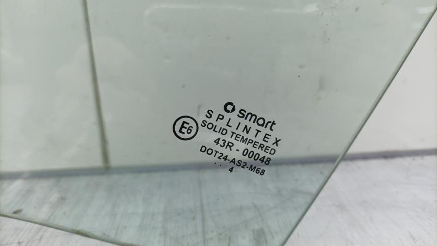 Vitre arriere gauche SMART FORFOUR 1 Essence