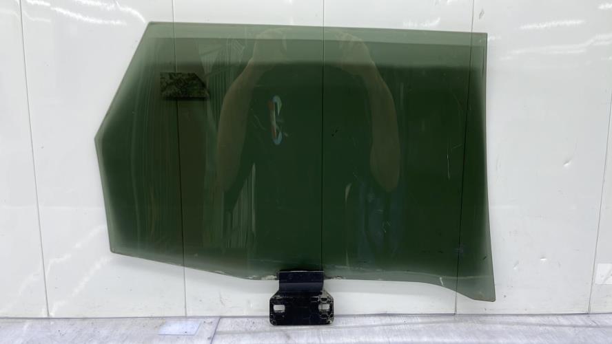 Vitre arriere gauche AUDI A4 2 AVANT PHASE 2 BREAK Diesel