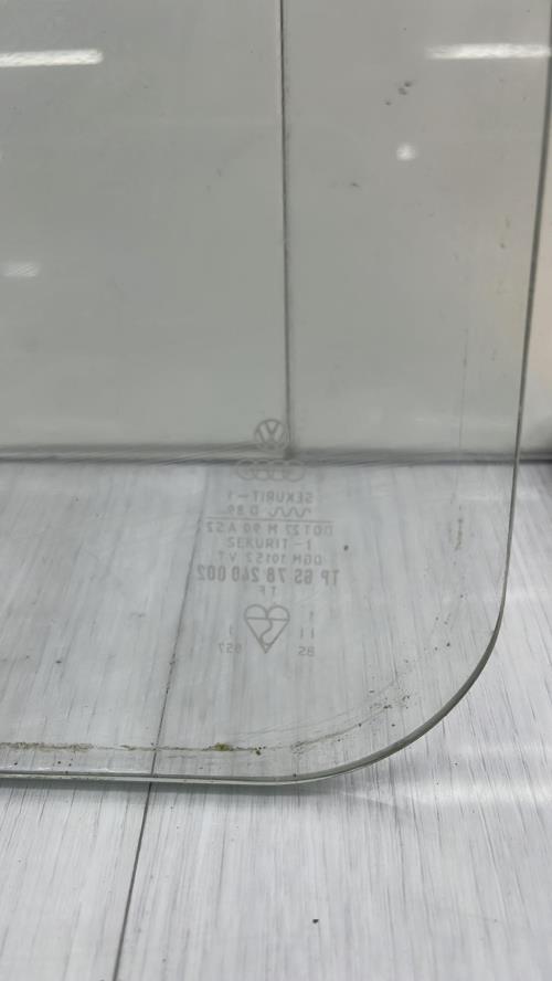 Vitre arriere gauche VOLKSWAGEN TRANSPORTER 3