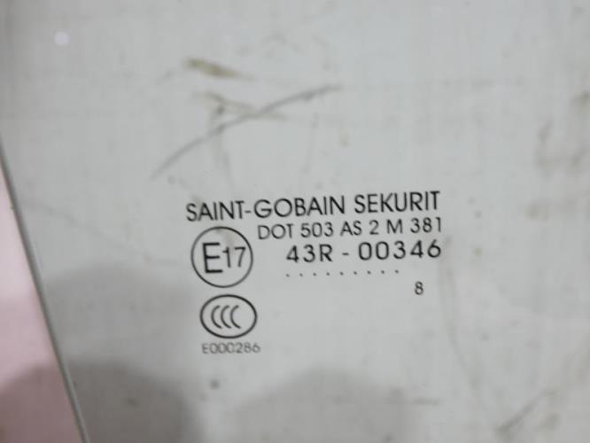 Vitre avant droit CITROEN C8 Diesel