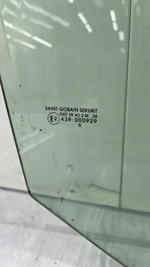 Vitre avant droit CITROEN C8 Diesel
