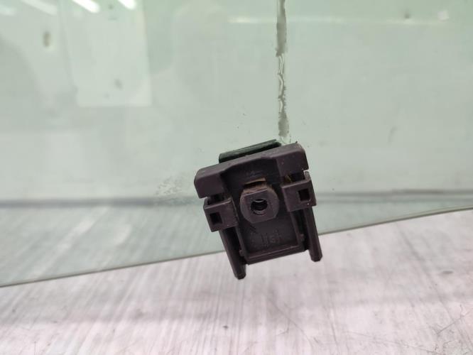 Vitre avant droit CITROEN BERLINGO 2 PHASE 1 Diesel