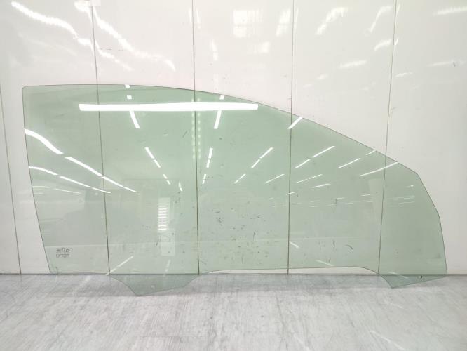 Vitre avant droit PEUGEOT 206+ Diesel