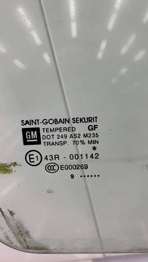 Vitre avant droit OPEL CORSA D PHASE 1 Essence/GPL