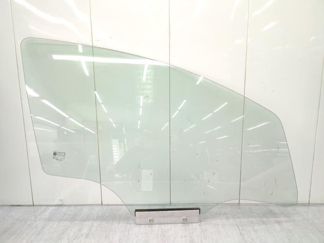 Vitre avant droit OPEL CORSA D PHASE 2 Diesel