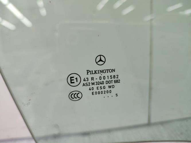 Vitre avant droit MERCEDES CLASSE A 169 PHASE 1 Diesel