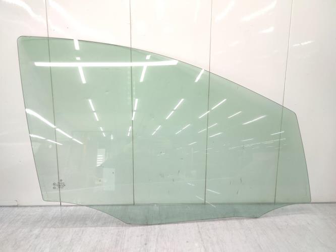 Vitre avant droit MERCEDES CLASSE B 245 PHASE 1 Diesel