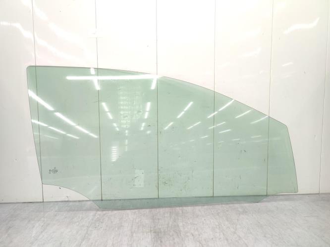 Vitre avant droit MERCEDES CLASSE A 169 PHASE 1 Diesel