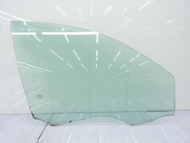 Vitre avant droit RENAULT MEGANE 2 PHASE 1 Essence