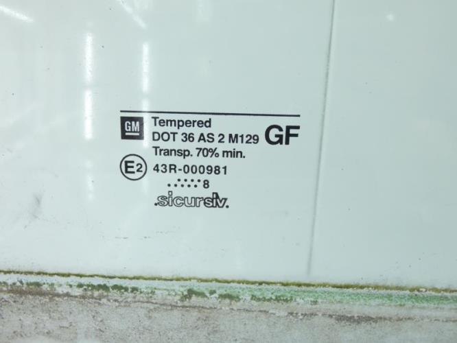 Vitre avant droit OPEL CORSA B PHASE 2 Essence