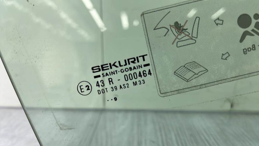 Vitre avant droit RENAULT GRAND ESPACE 3 Diesel