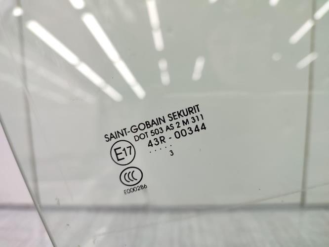 Vitre avant droit RENAULT GRAND ESPACE 3 Essence