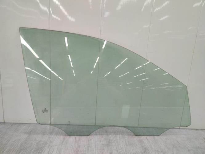 Vitre avant droit VOLKSWAGEN POLO 4 PHASE 2 Diesel