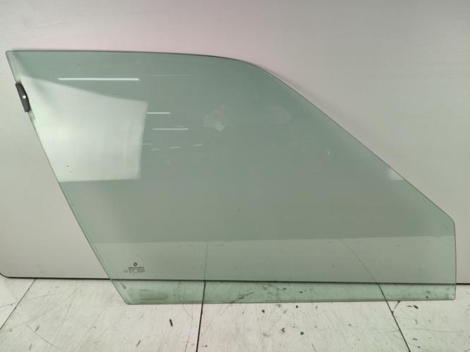 Vitre avant droit RENAULT R19 PHASE 1 Diesel