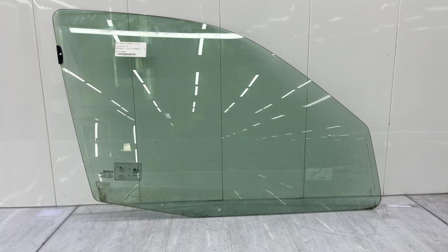 Vitre avant droit RENAULT CLIO 2 PHASE 1 Diesel