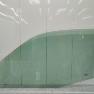 Vitre avant droit RENAULT CLIO 2 PHASE 1 Essence