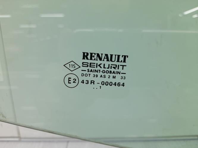 Vitre avant droit RENAULT CLIO 2 PHASE 2 Essence