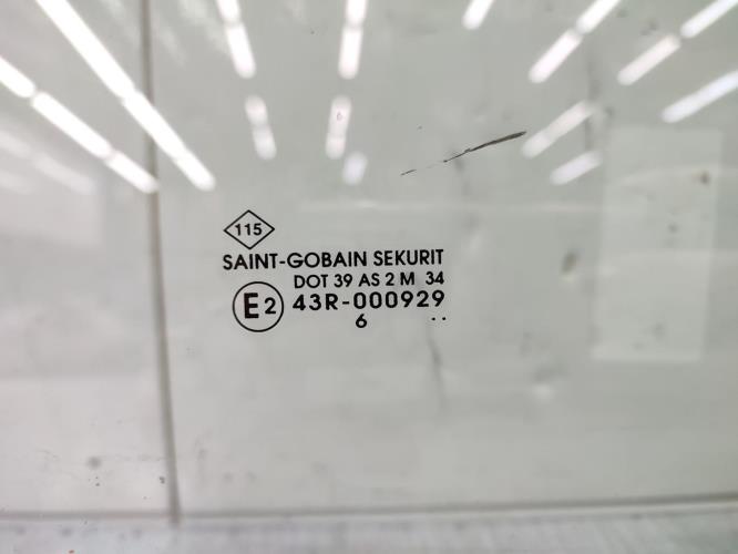 Vitre avant droit RENAULT KANGOO 1 PHASE 2 Diesel