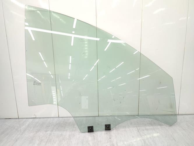 Vitre avant droit DACIA SANDERO 2 PHASE 2 Essence