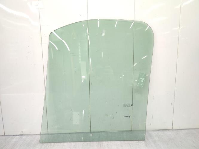 Vitre avant droit RENAULT TRAFIC 2 PHASE 2 Diesel