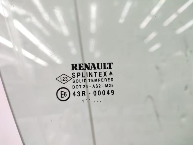 Vitre avant droit RENAULT CLIO 2 PHASE 2 Diesel