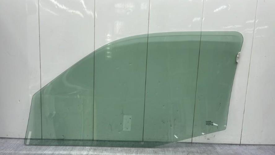 Vitre avant droit RENAULT CLIO 2 PHASE 2 Essence