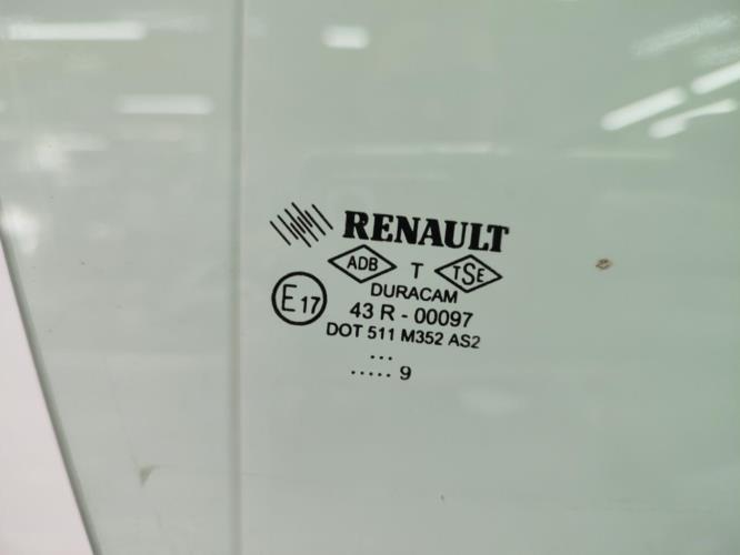 Vitre avant droit RENAULT CLIO 3 PHASE 1 BREAK Diesel