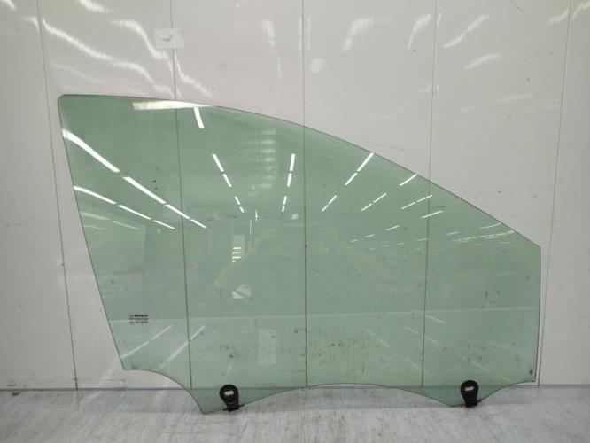 Vitre avant droit RENAULT CLIO 3 PHASE 2 Essence