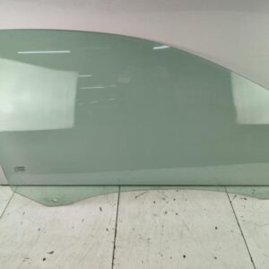 Vitre avant droit RENAULT CLIO 3 PHASE 1