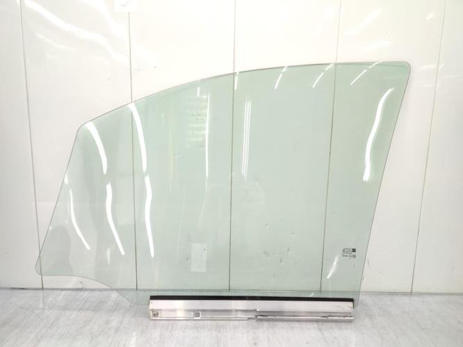 Vitre avant droit OPEL ZAFIRA A PHASE 2 Diesel