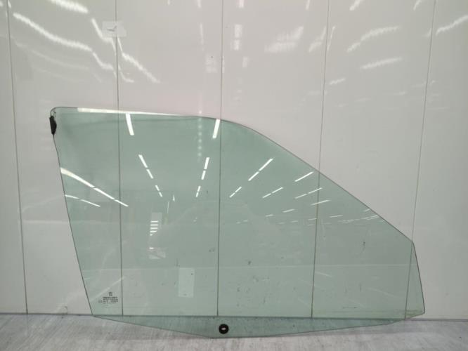 Vitre avant droit PEUGEOT 605 PHASE 2 Essence