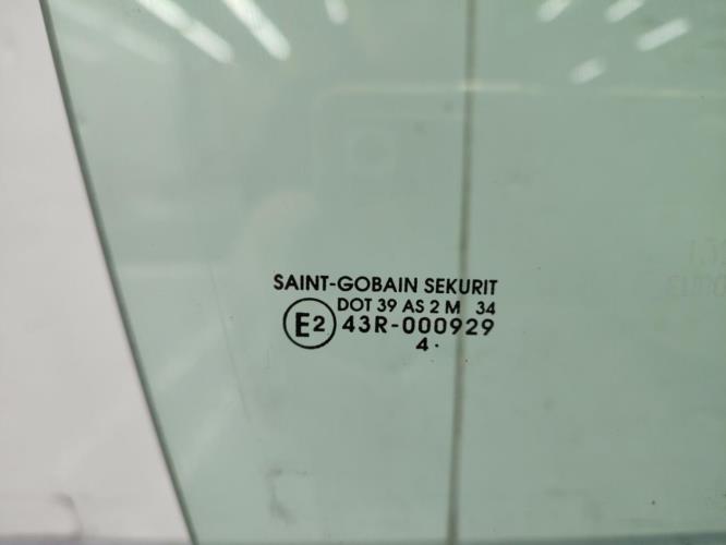 Vitre avant droit PEUGEOT 807 Diesel